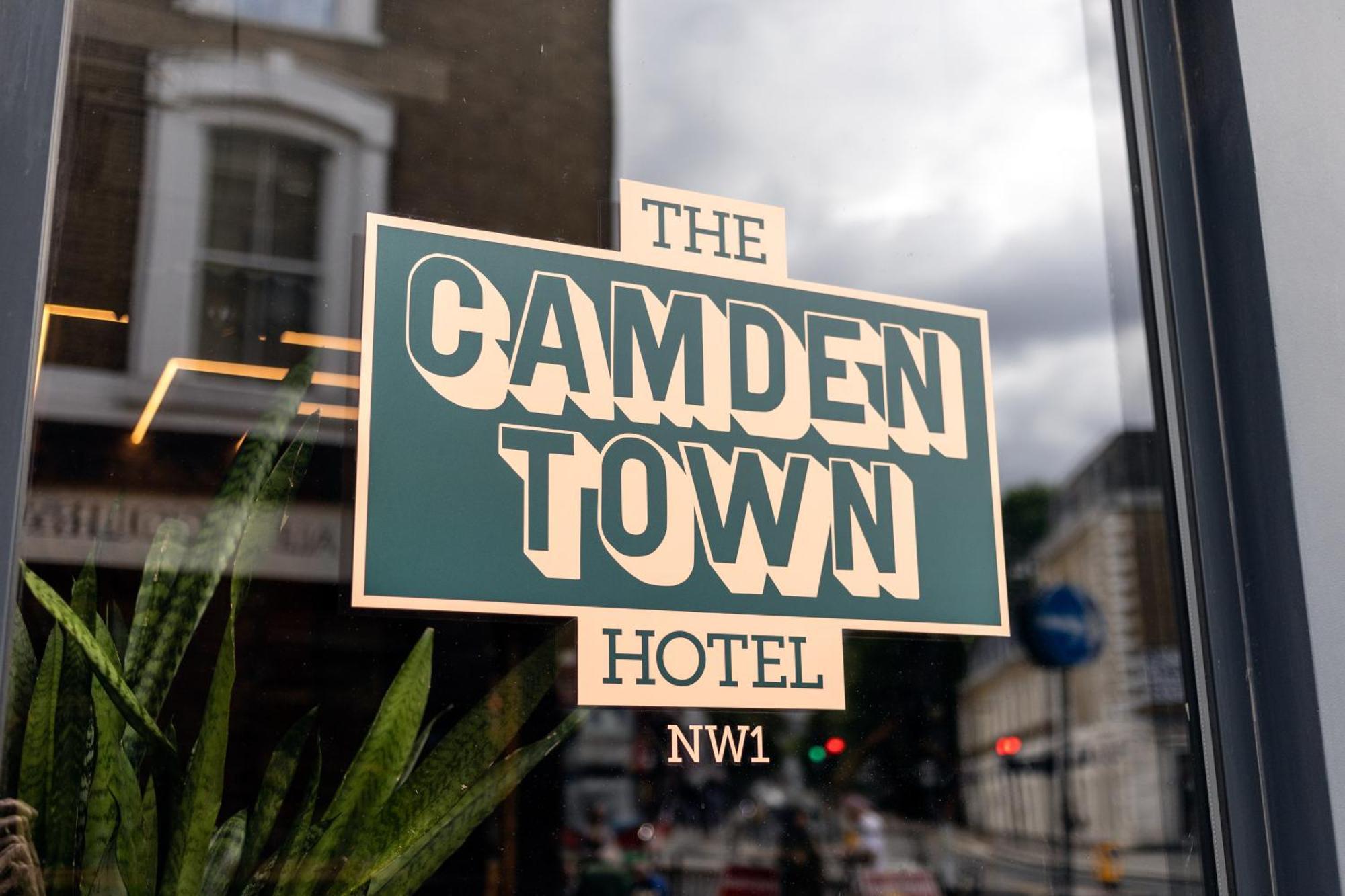 The Camden Town Hotel London Eksteriør bilde