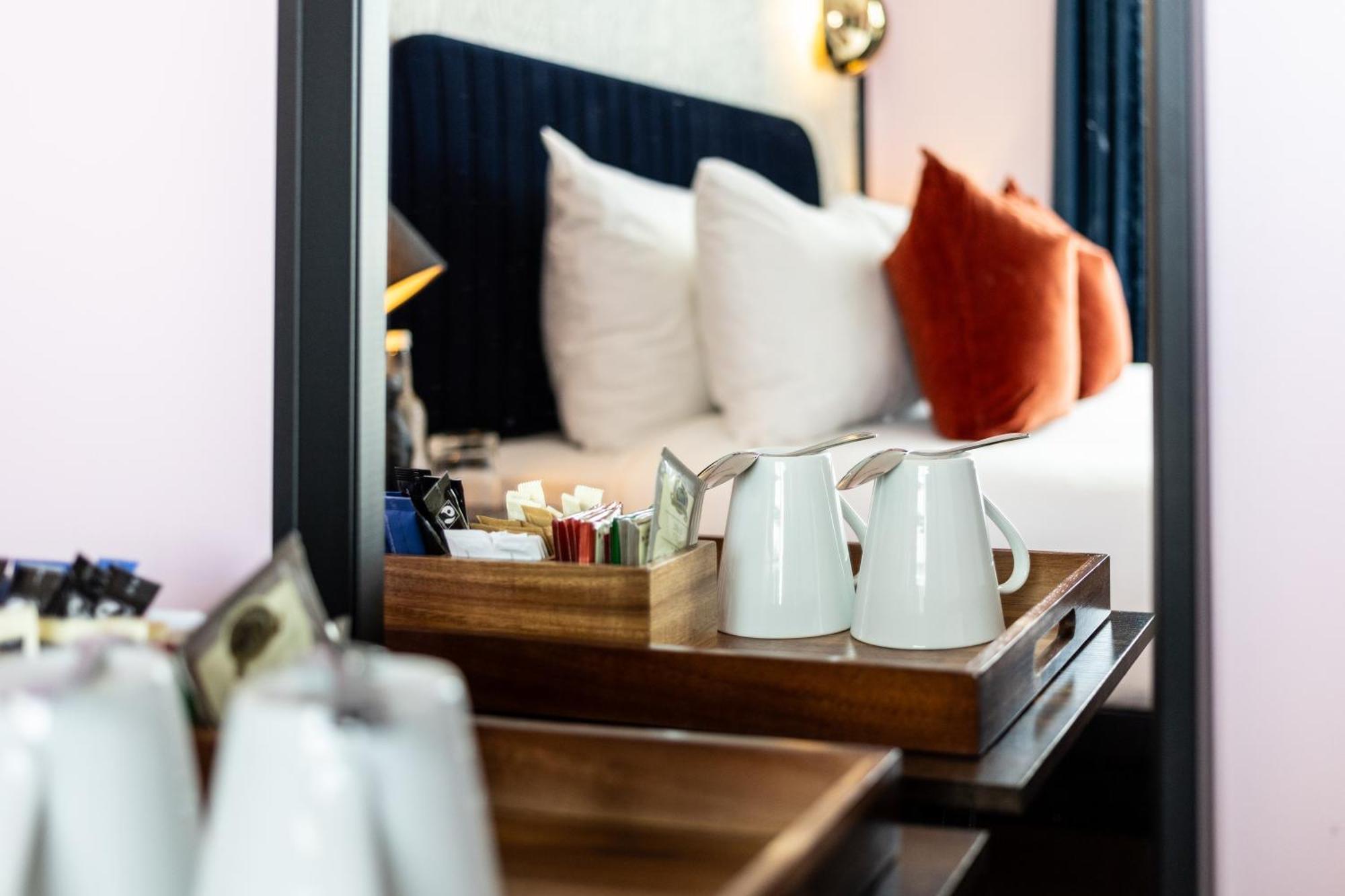 The Camden Town Hotel London Eksteriør bilde